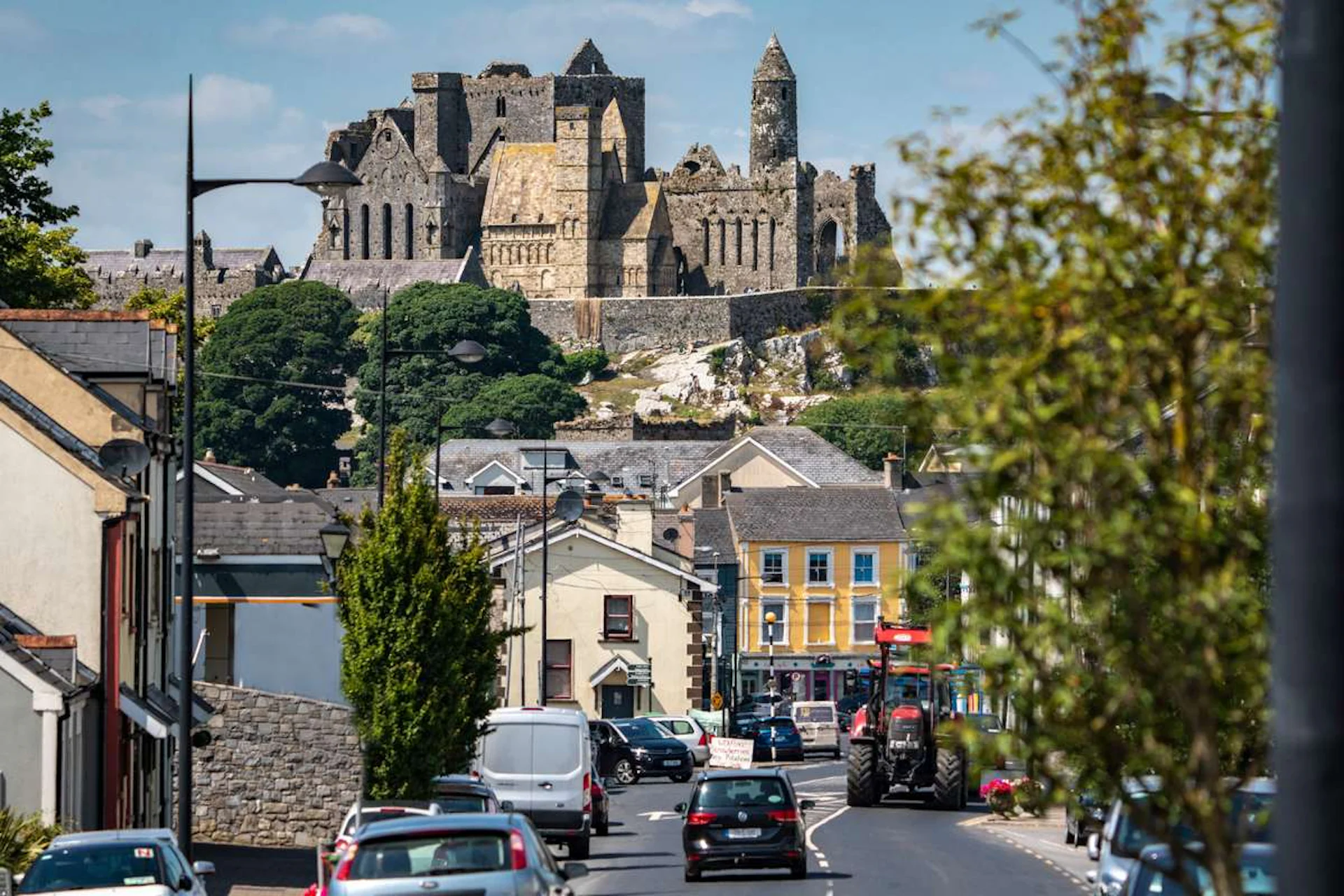 Rock of Cashel, an itinerary item you can add on your tour of Ireland with Ireland Whiskey Tours