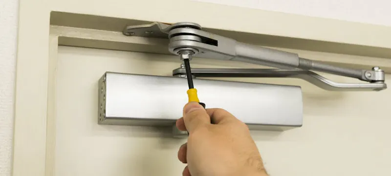 An image of a door closer