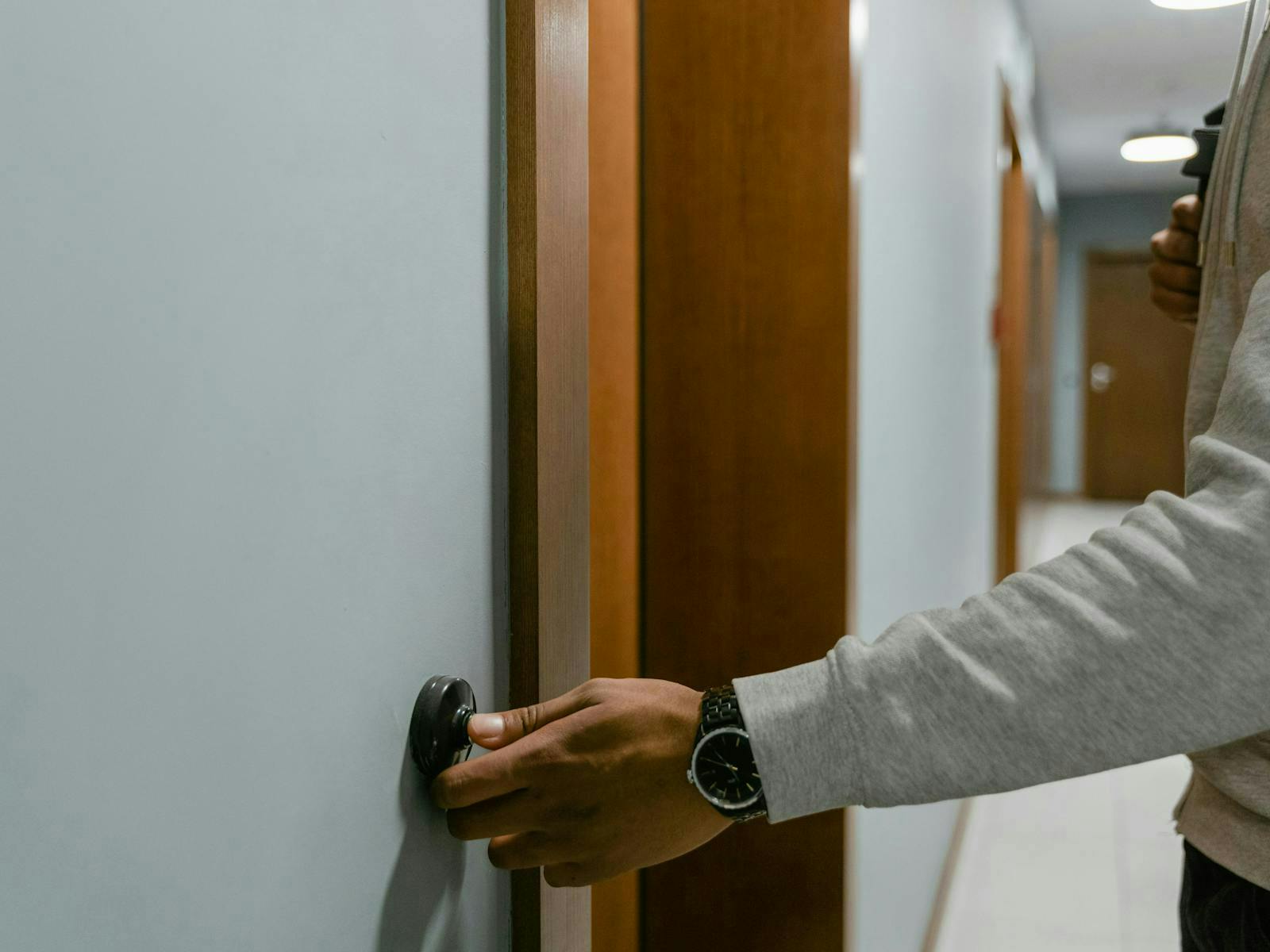 An image of a doorbell