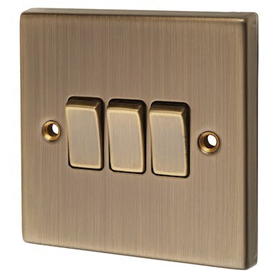 An image of a 3 gang light switch