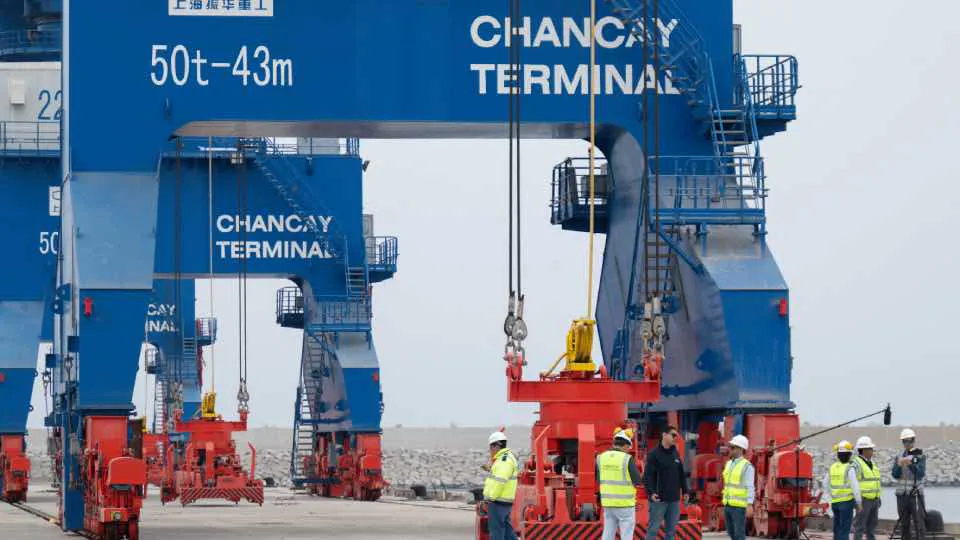 Corío desafía al puerto de Chancay: El dilema del Perú ante el control logístico del Pacífico Sur