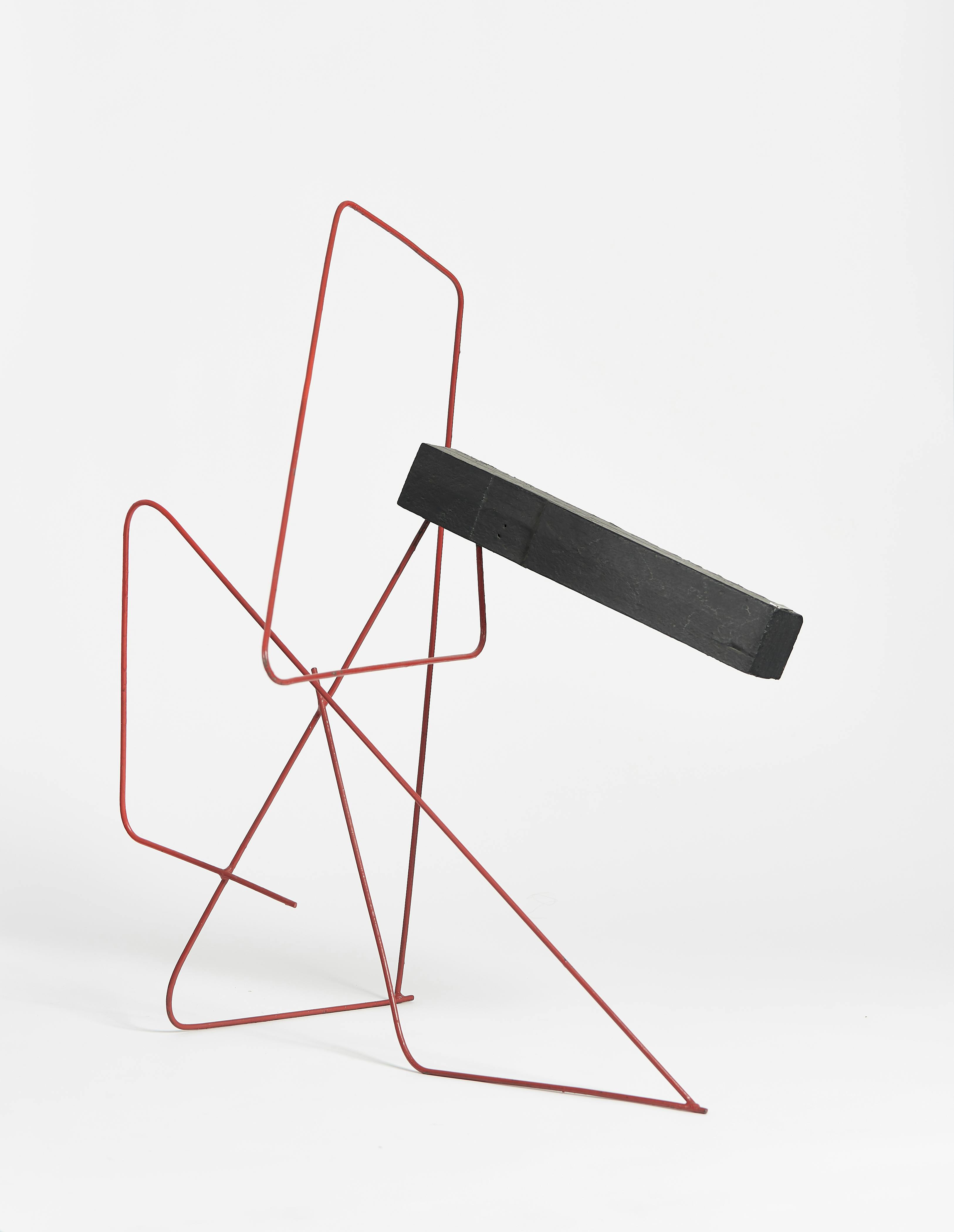 Image of abstract, free-standing sculpture by Enio Iommi.