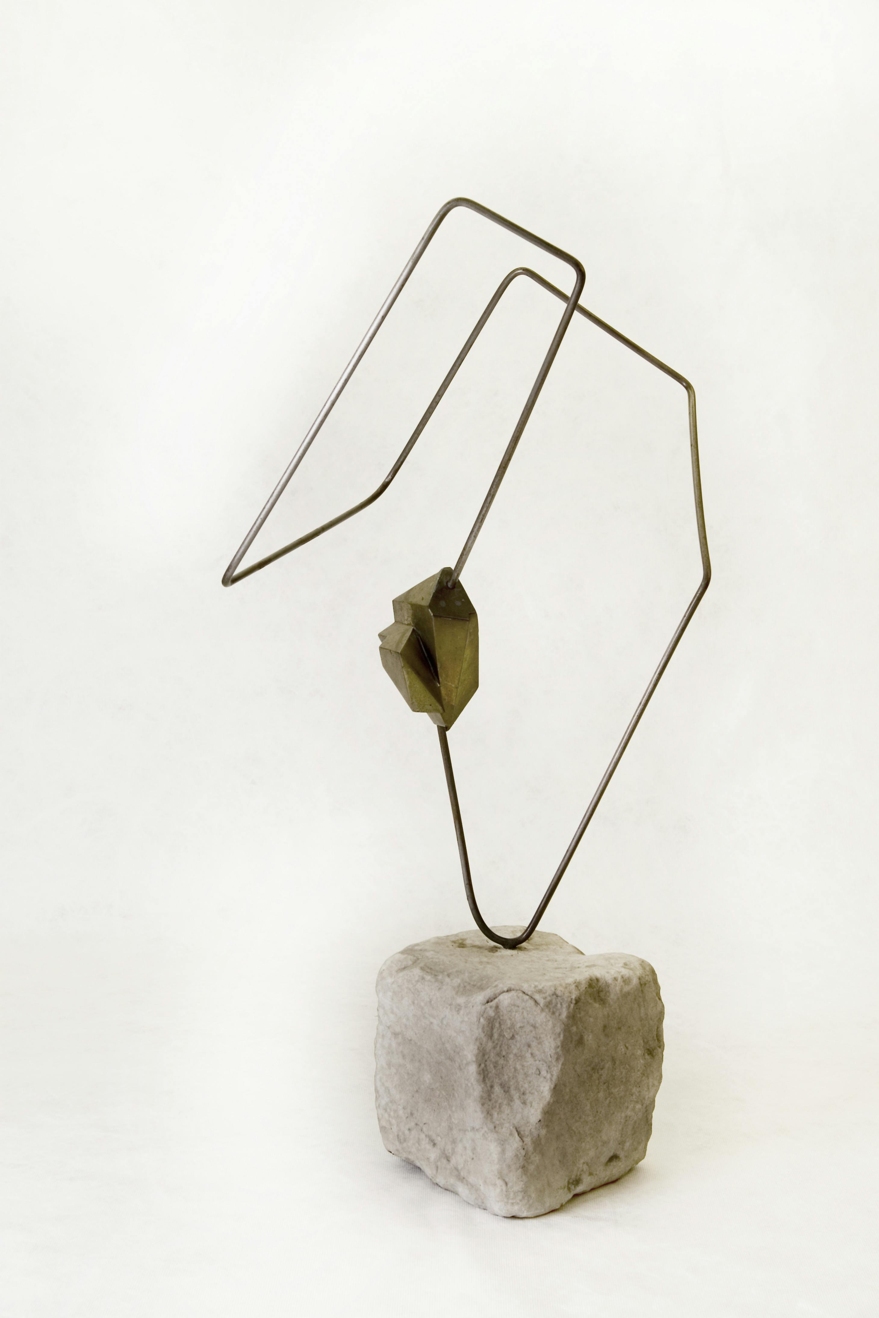 Image of abstract, free-standing sculpture by Enio Iommi.