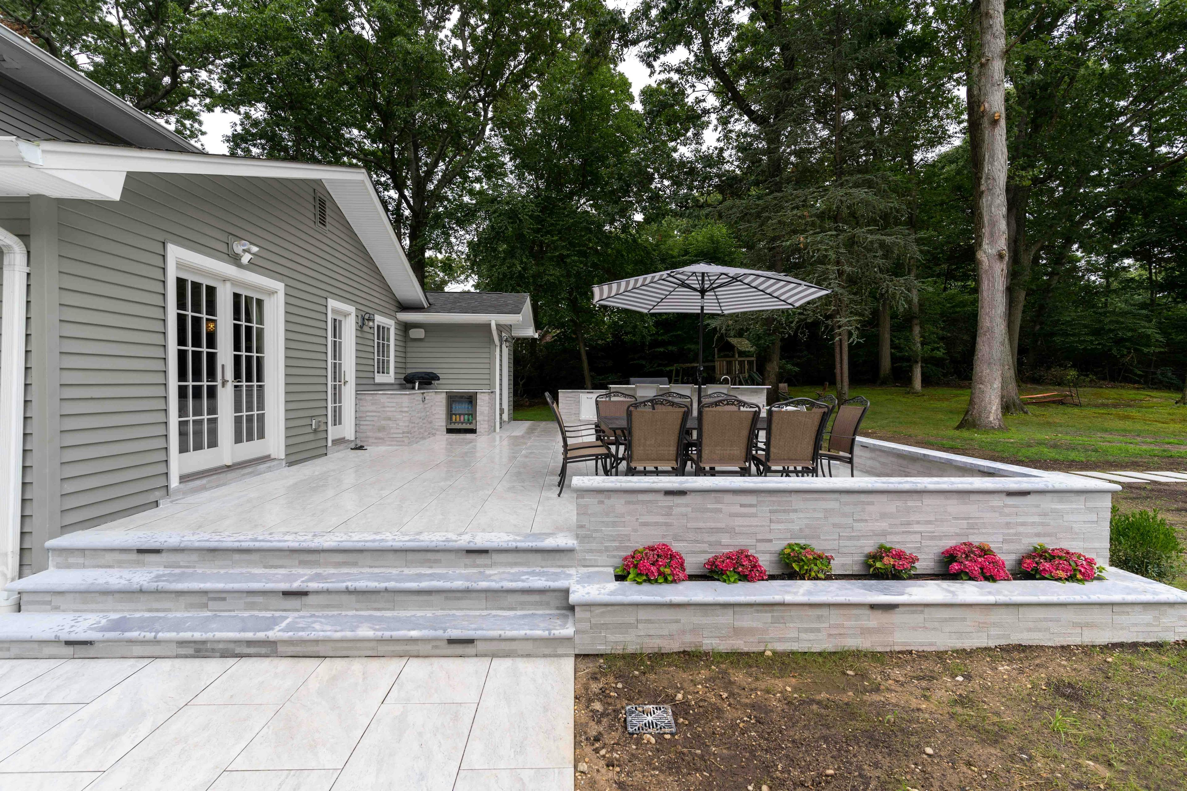 Gunite Pool and Outdoor Kitchen in Syosset, NY Italia Outdoor Living