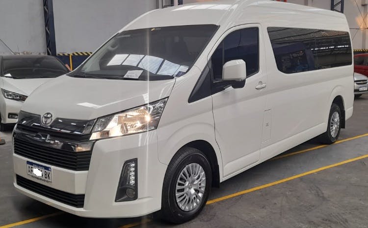Hiace Commuter