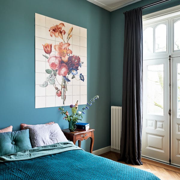 Chambre Petrol avec décoration murale florale d'IXXI