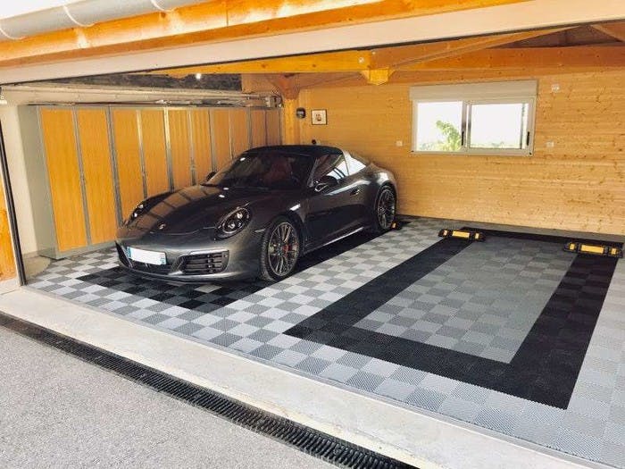 Izifloor garage floor tiles