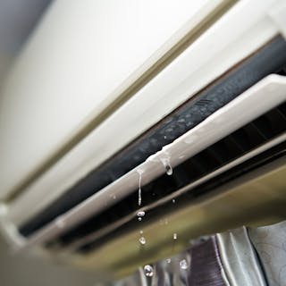 冷氣滴水