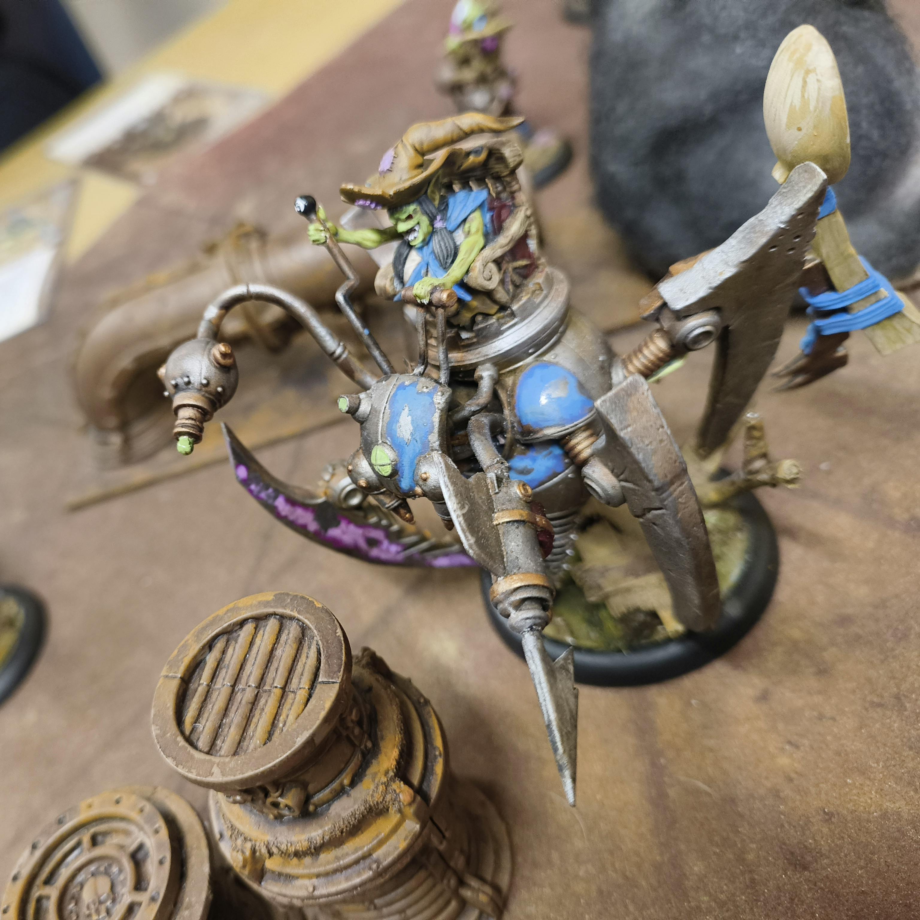 An expertly painted Mah Tucket, Mecha Mee-Maw model