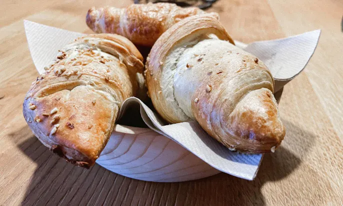 Frühstück mit Brotbestellung