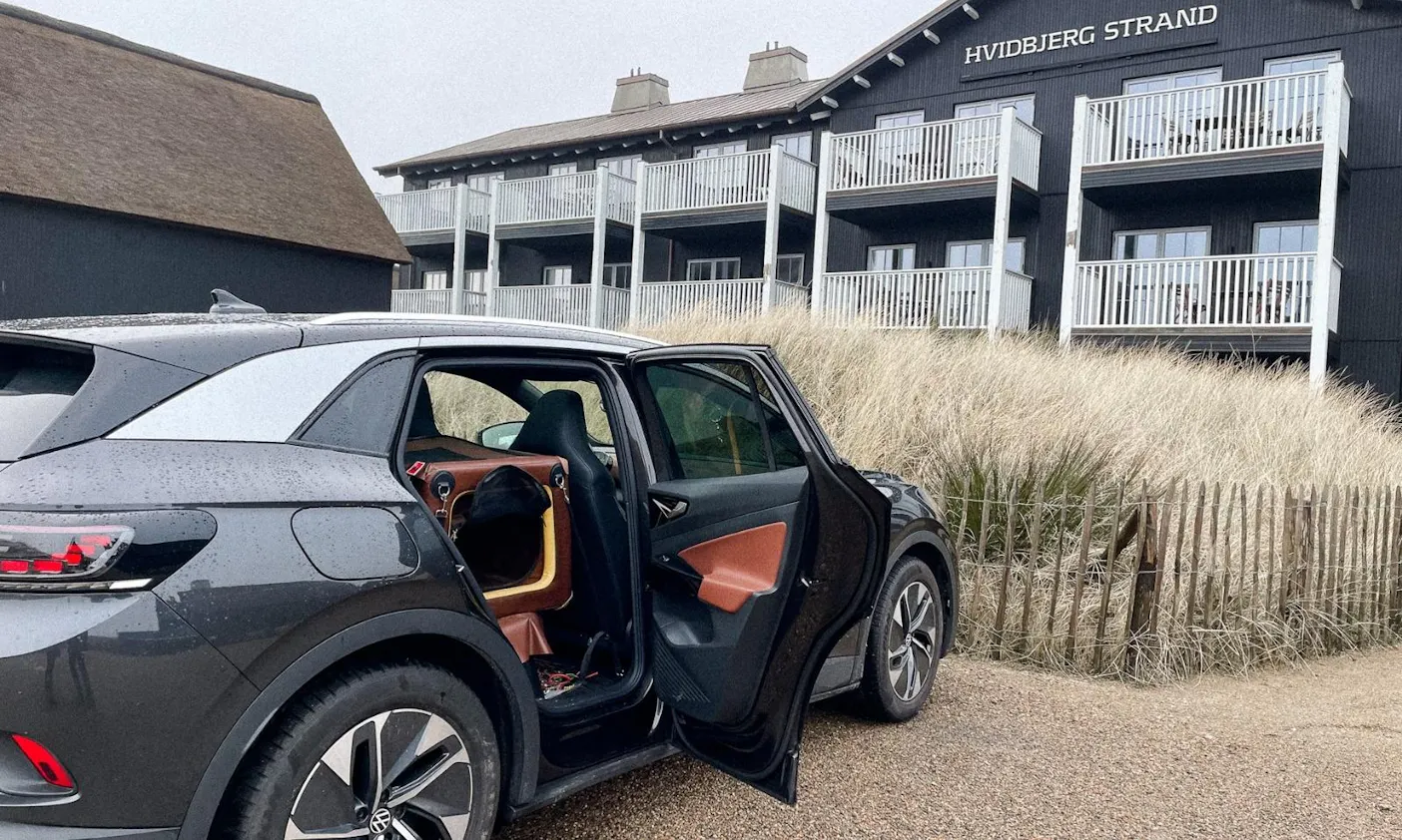 Blavand mit Hund 6 Sterne Campingplatz Hvidbergstrand Feriepark