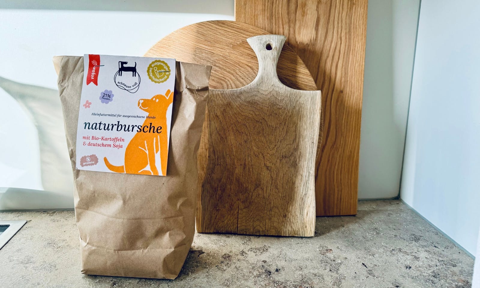 Veganes Hundefutter vom dem deutschen Start-Up schnauze voll