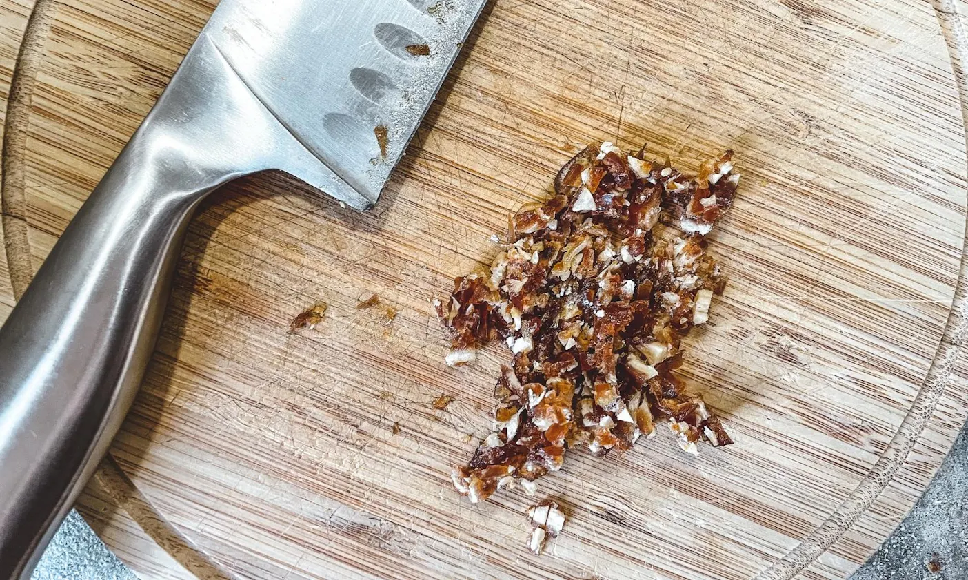 vegetarische Hundekekse mit Datteln