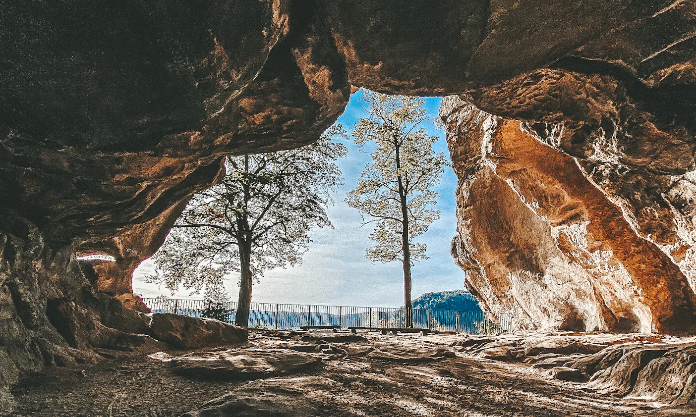 Kustall Sächsische Schweiz mit Hund