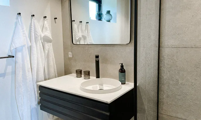 Badezimmer Luxus Tiny House Helneas Molle