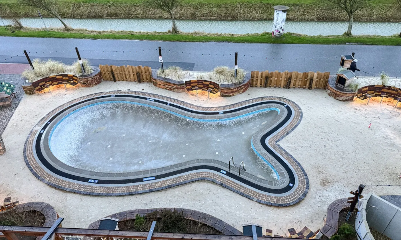 Pool Bretterbude Büsum