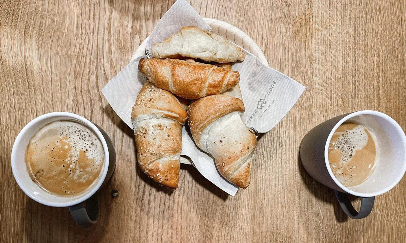 Frühstück mit Brotbestellung