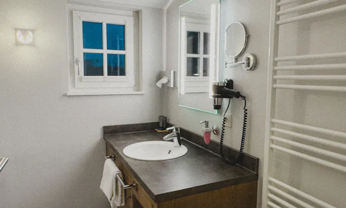 Badezimmer eines Ferienhauses im Schierke Harzresort