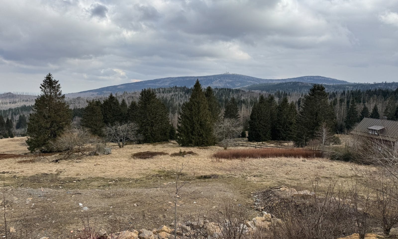Balkonblick vom Berghotel mit Blick auf den Brocken