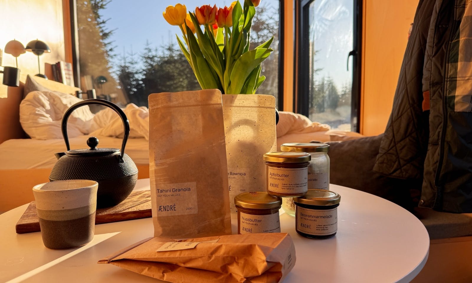 Frühstück in der Natur – unser veganes Genuss-Paket von ÆNDRÈ