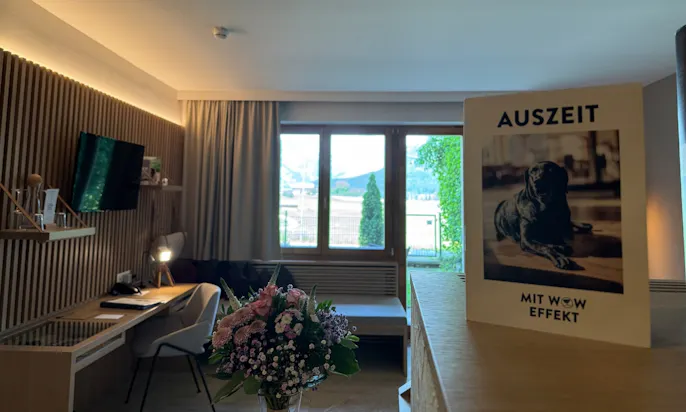 Arbeitsbereich der WOW Suite des Hotels die Wasnerin