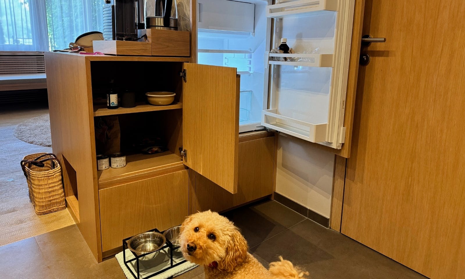 Der Küchenbereich der WOW Suite des Hotels die Wasnerin