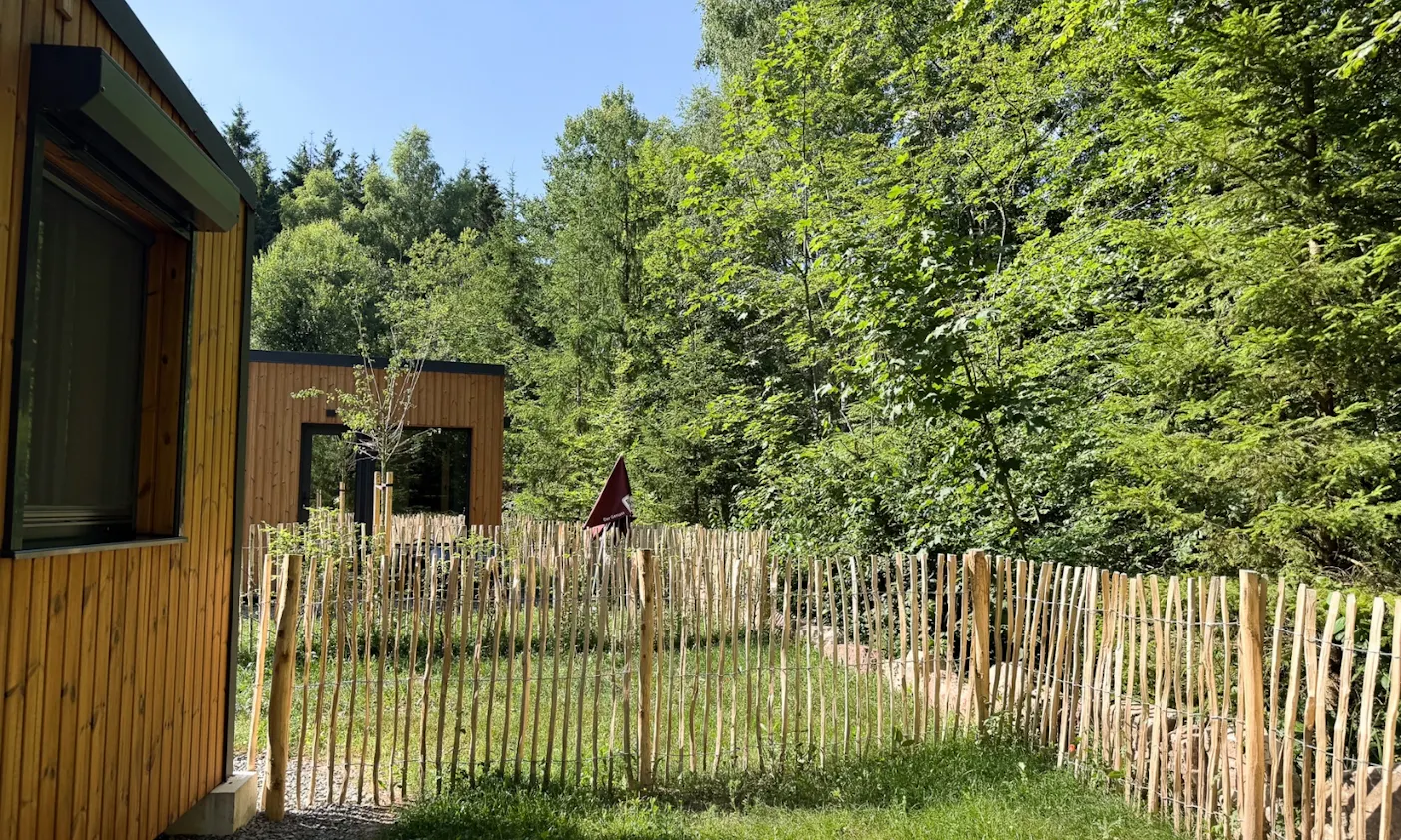 Garten eines DOGGIA Tiny Houses