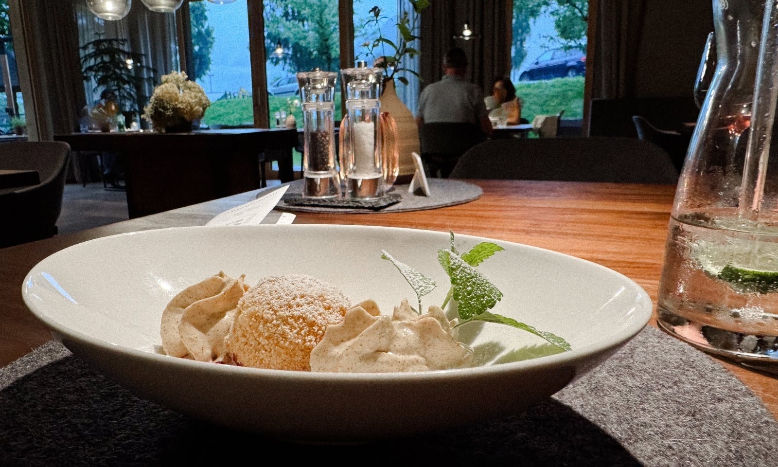 Nachspeise im Restaurant des Hotels Bergzeit in Österreich