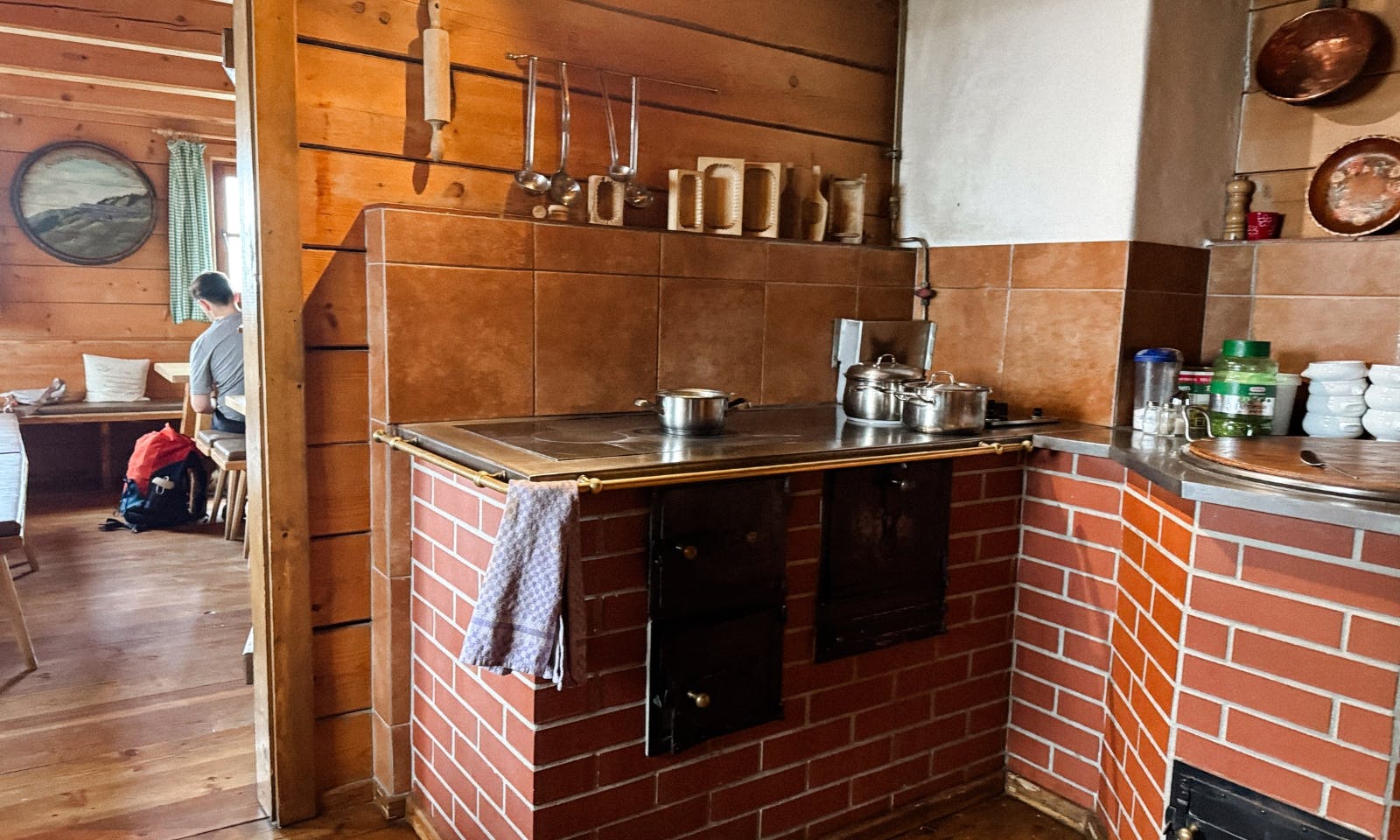 Ein altmodischer Herd in der Gerstreitalm in Großarltal