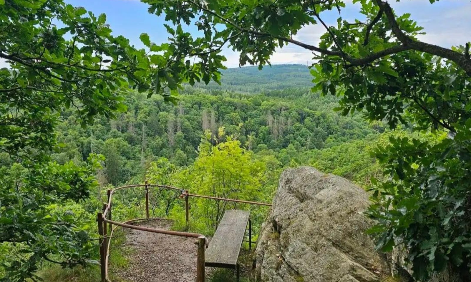 Blick auf die Freundschaftsklippe im Selketal