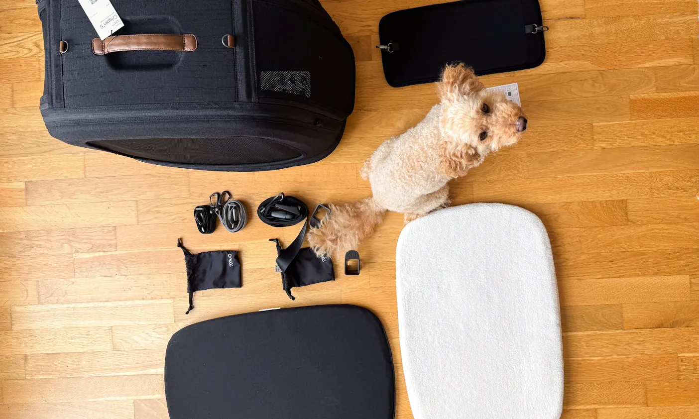 Alle mitgelieferten Teile der Tavo Crispin Hundebox