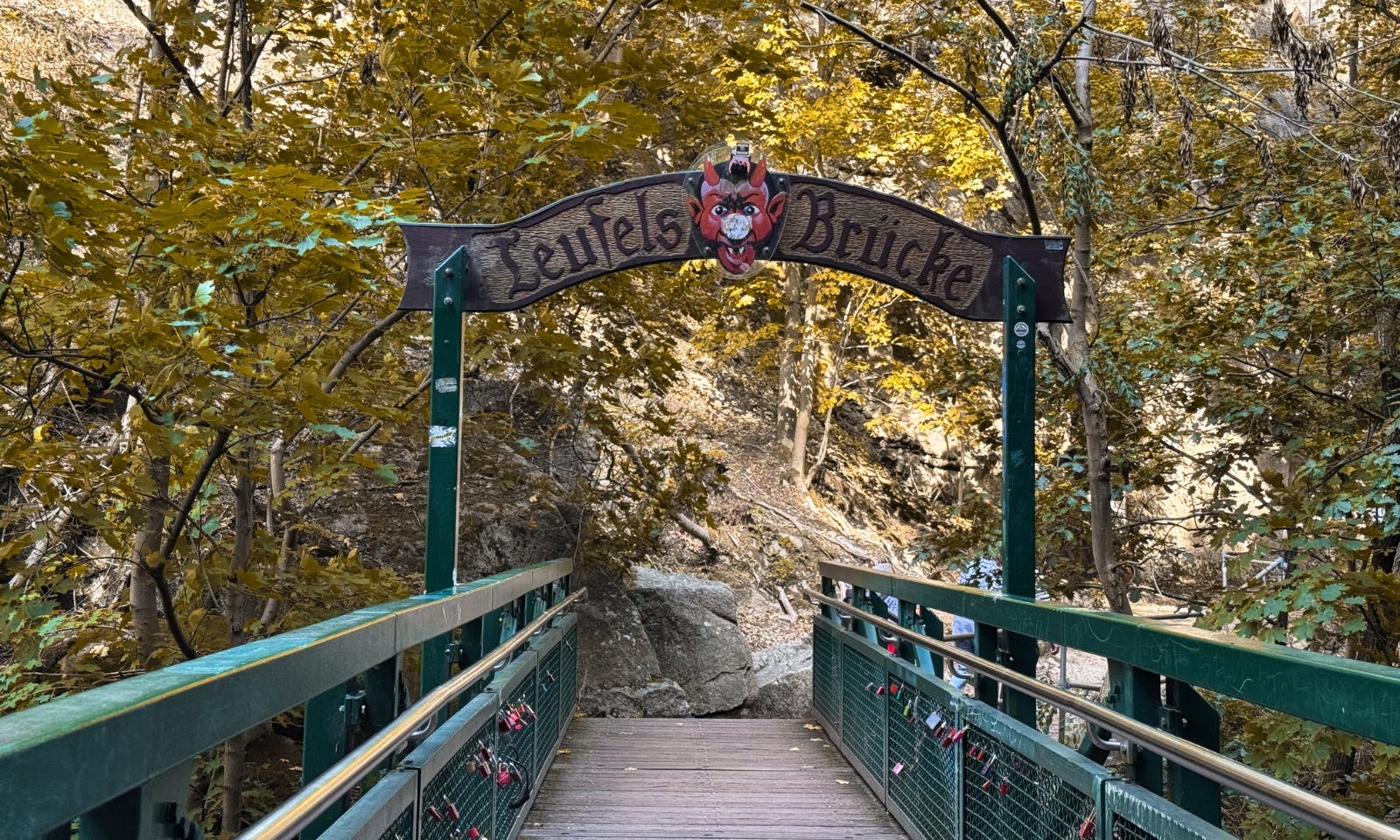 Blick auf die Teufelsbrücke