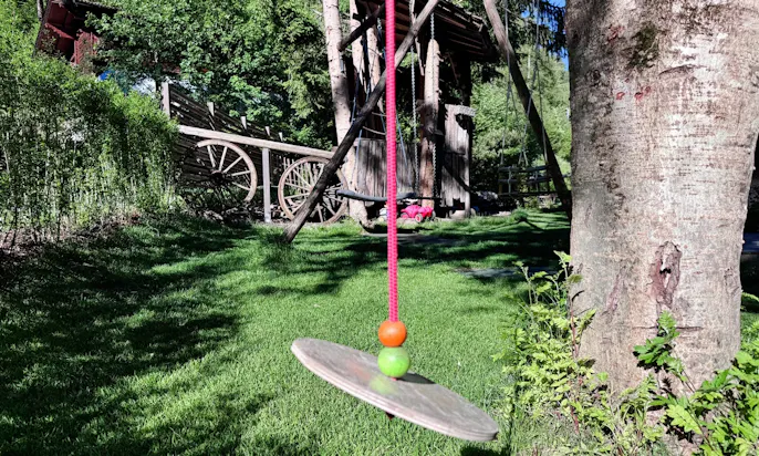 Schaukel im Garten