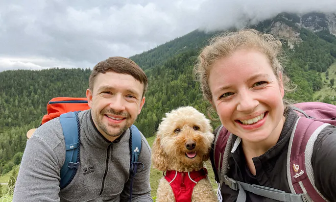 Trickanleitung: Selfie mit Hund lernen