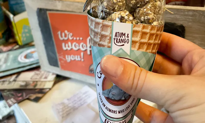Geschenk für Hunde auf Sylt kaufen von Cooka's Cookies bei Dog Crown's Sylt in Westerland