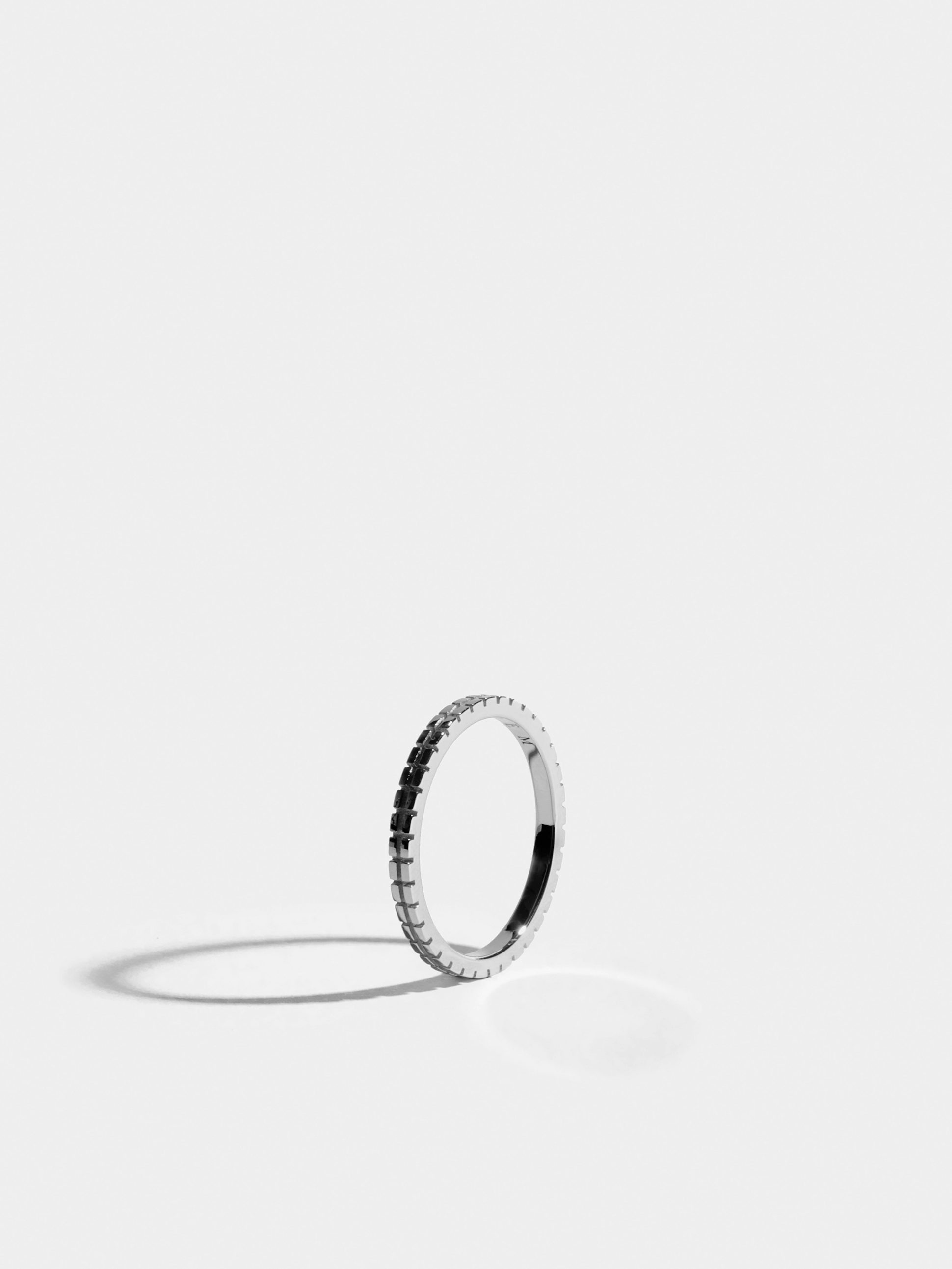 Anagramme "damier" ring in 18k Fairmined ethical white gold