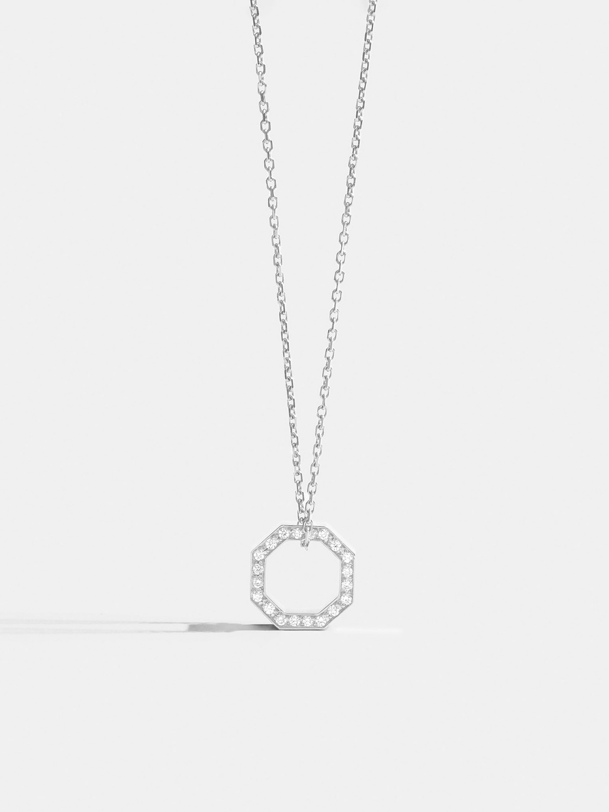 Pendentif Octogone de 10mm en Or blanc éthique Fairmined et diamants de synthèse, sur chaîne