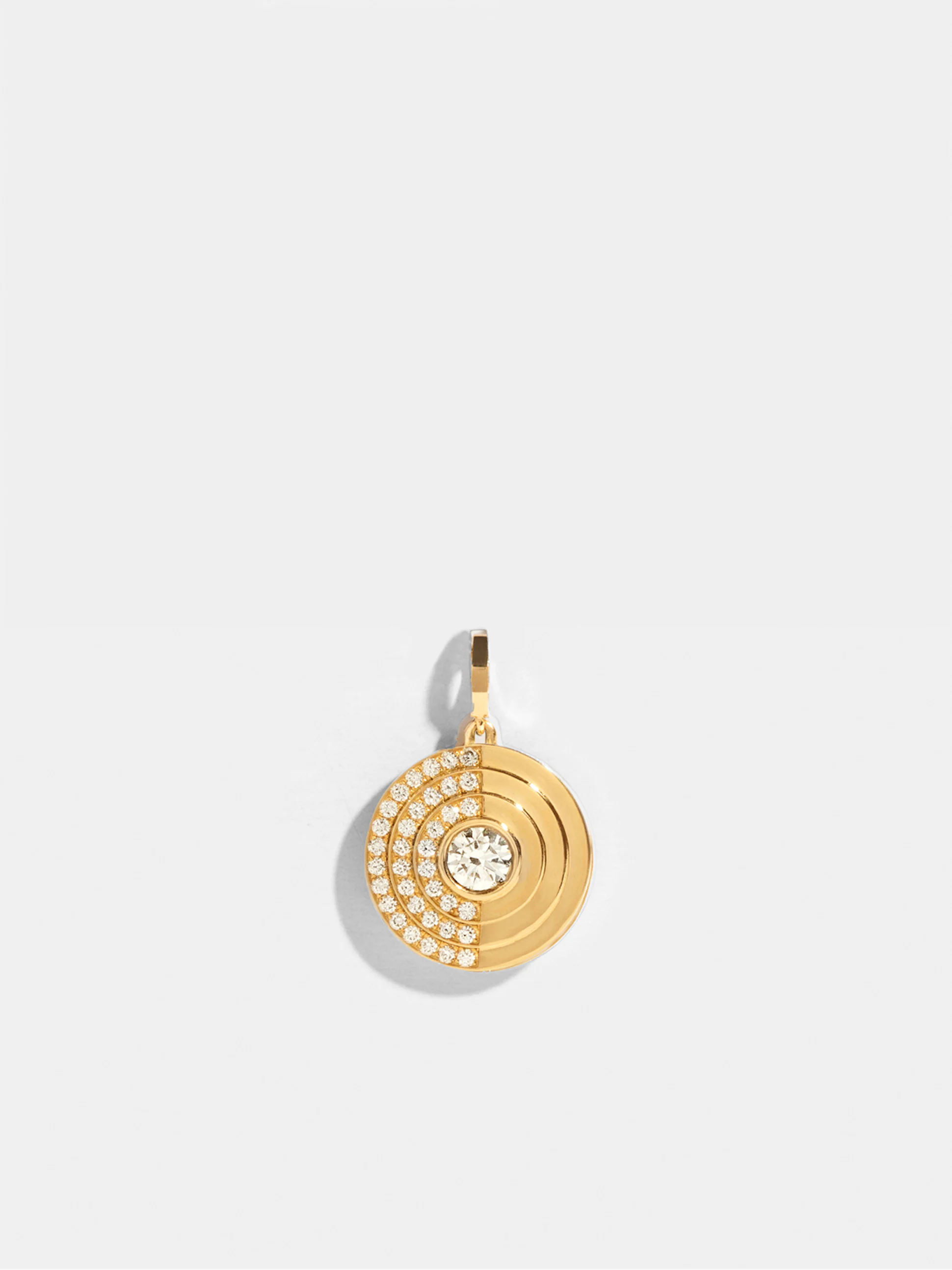 Pendentif Via halo moyen modèle semi pavé 