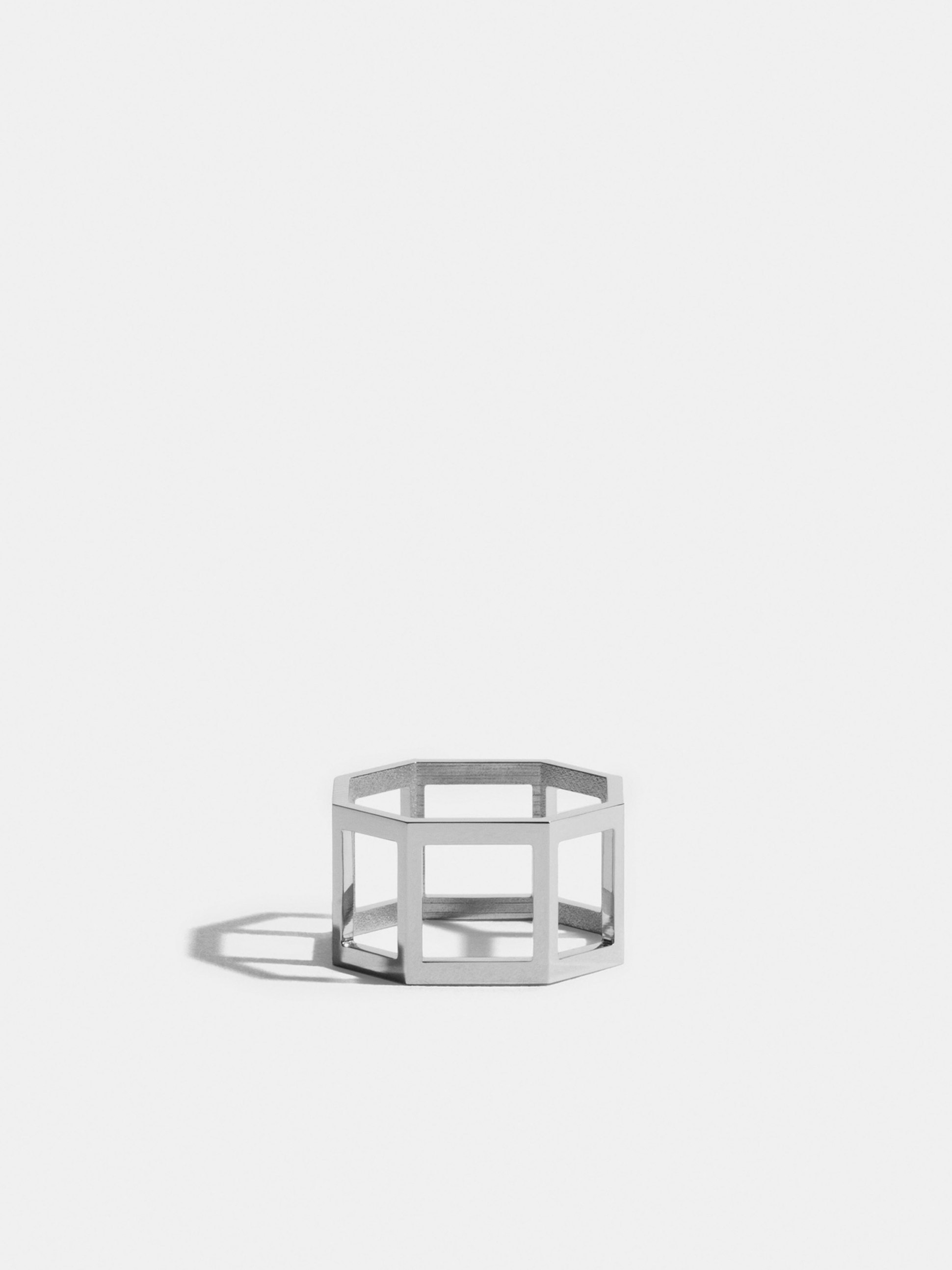 Octogone structured ring in 18k Fairmined ethical white gold (11mm)