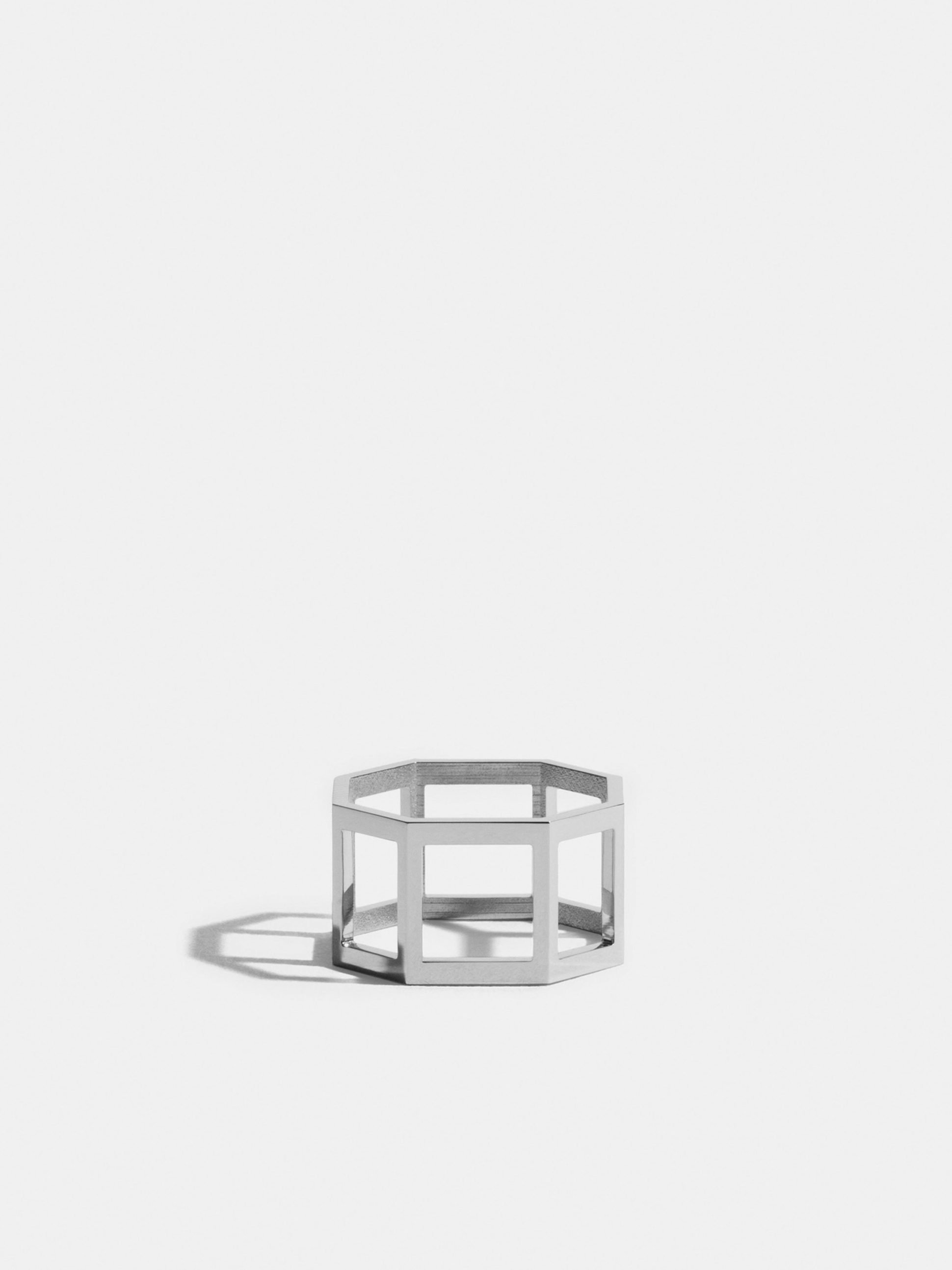 Octogone structured ring in 18k Fairmined ethical white gold (11mm)