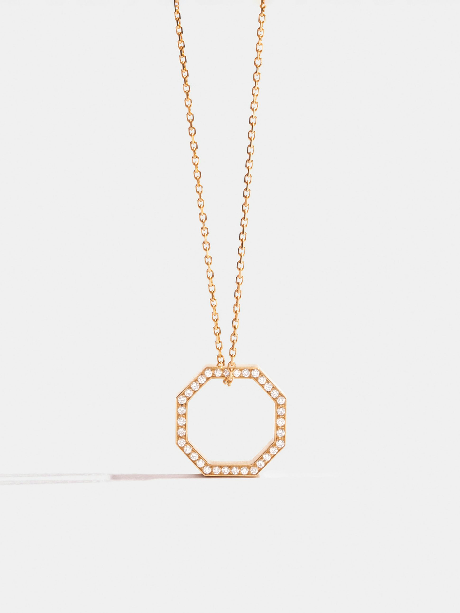 Pendentif Octogone de 14mm en Or jaune éthique Fairmined et pavé de diamants de synthèse, sur chaîne