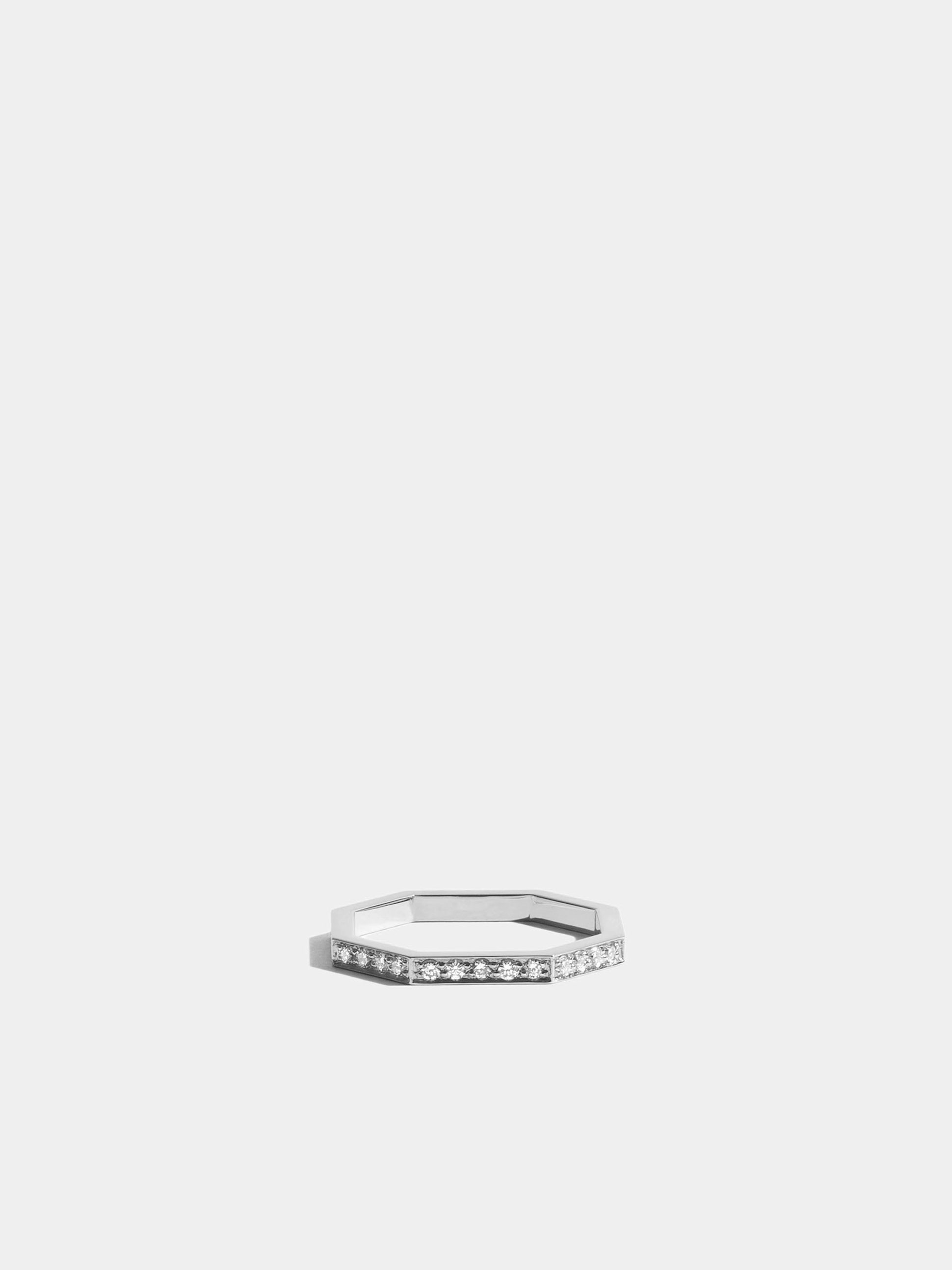 Bague Octogone simple en Or blanc éthique 18 carats certifié Fairmined et pavée de diamants de synthèse