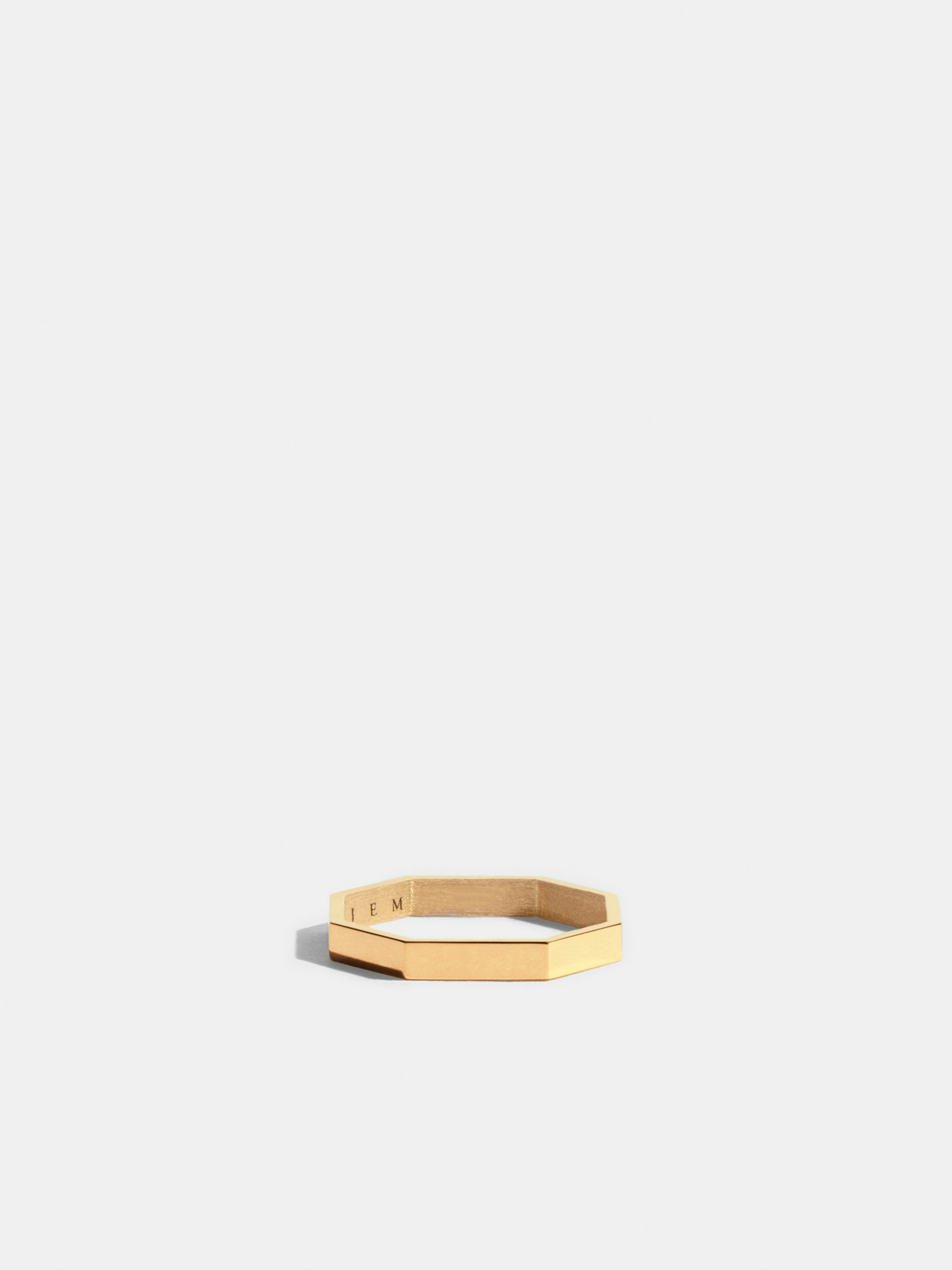 Octogone simple ring in 18k Fairmined ethical yellow gold