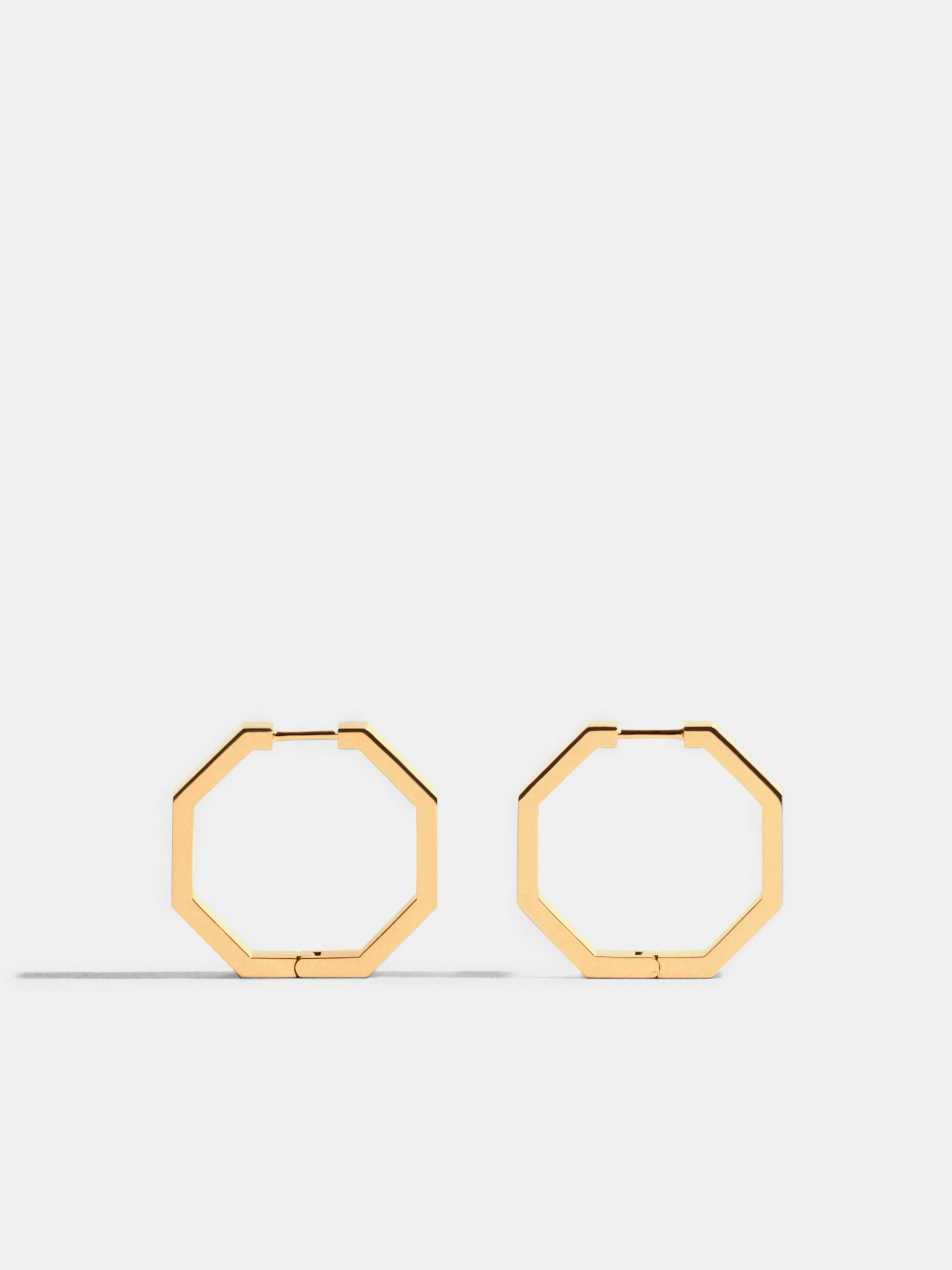 Octogone 18mm earrings in 18k Fairmined ethical yellow gold, the pair.
