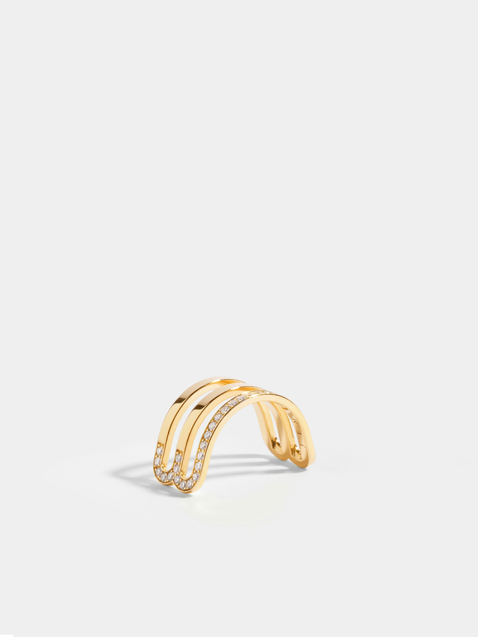 Étreintes double half-ring in 18k Fairmined ethical yellow gold, paved with lab-grown diamonds on one line.