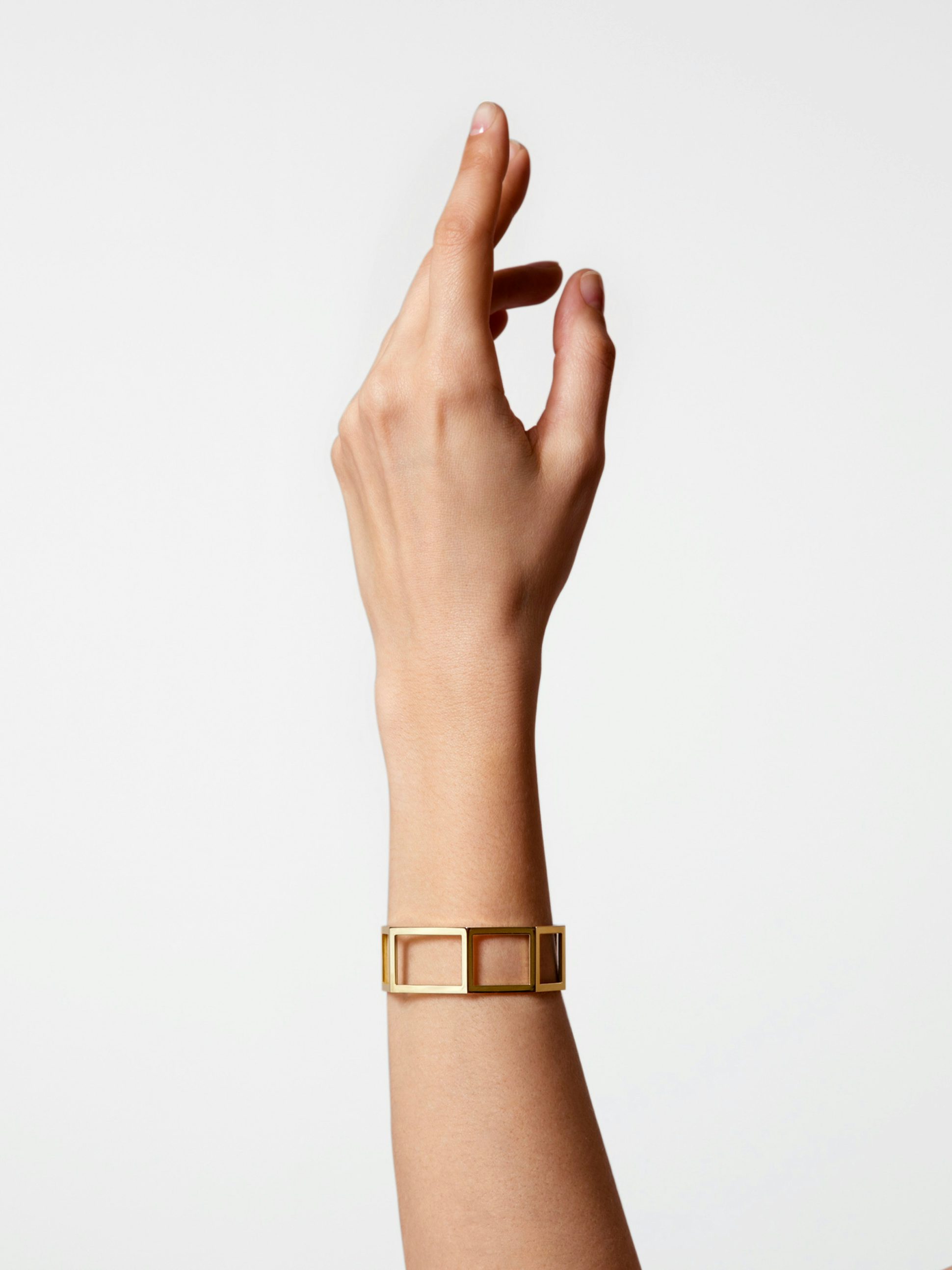 Octogone cuff in 18k Fairmined ethical yellow gold (20mm wide)