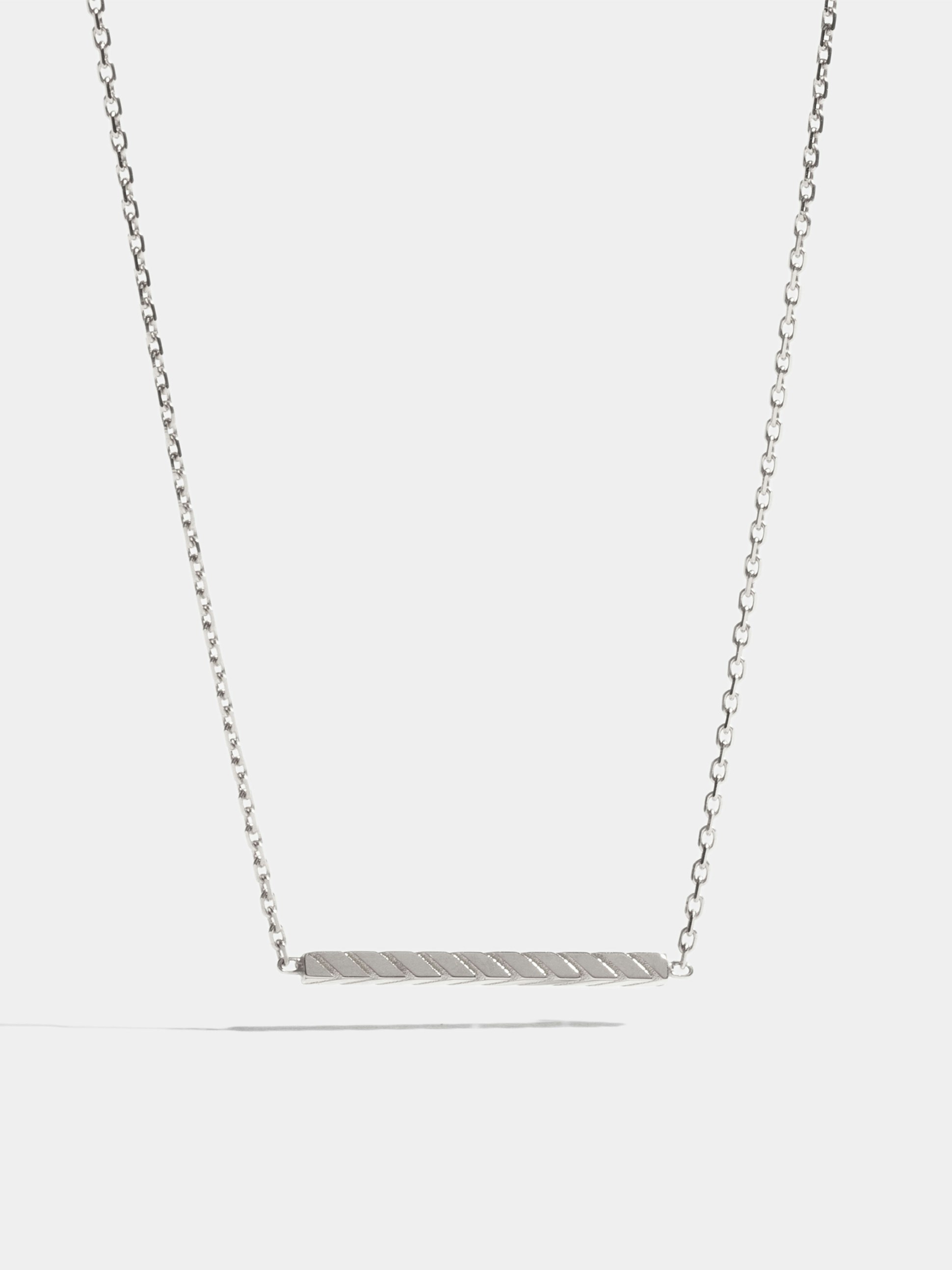 Anagramme grooved motif in white gold 18k Fairmined ethical, on 42 cm chain