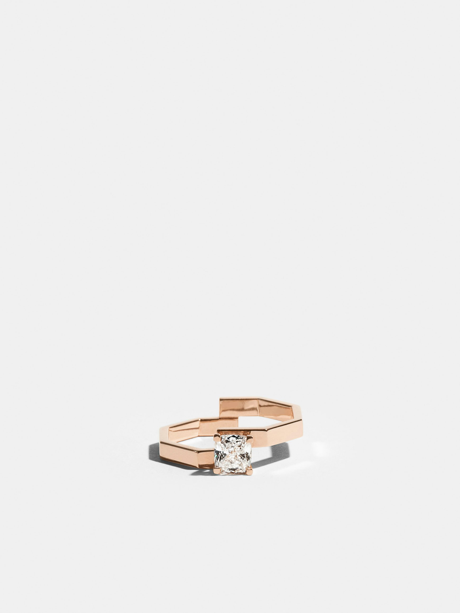 Solitaire Octogone in 18k Fairmined ethical rose gold set with a 0.7 carat cushion cut lab-grown diamond (GVS quality)