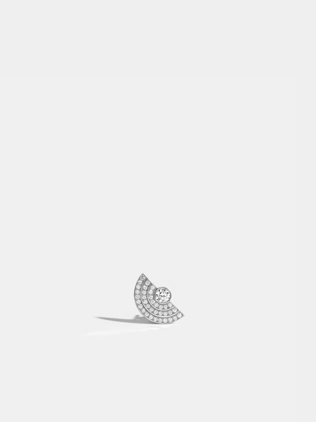 Boucle d'oreille Via demi-jour petit modèle pavée