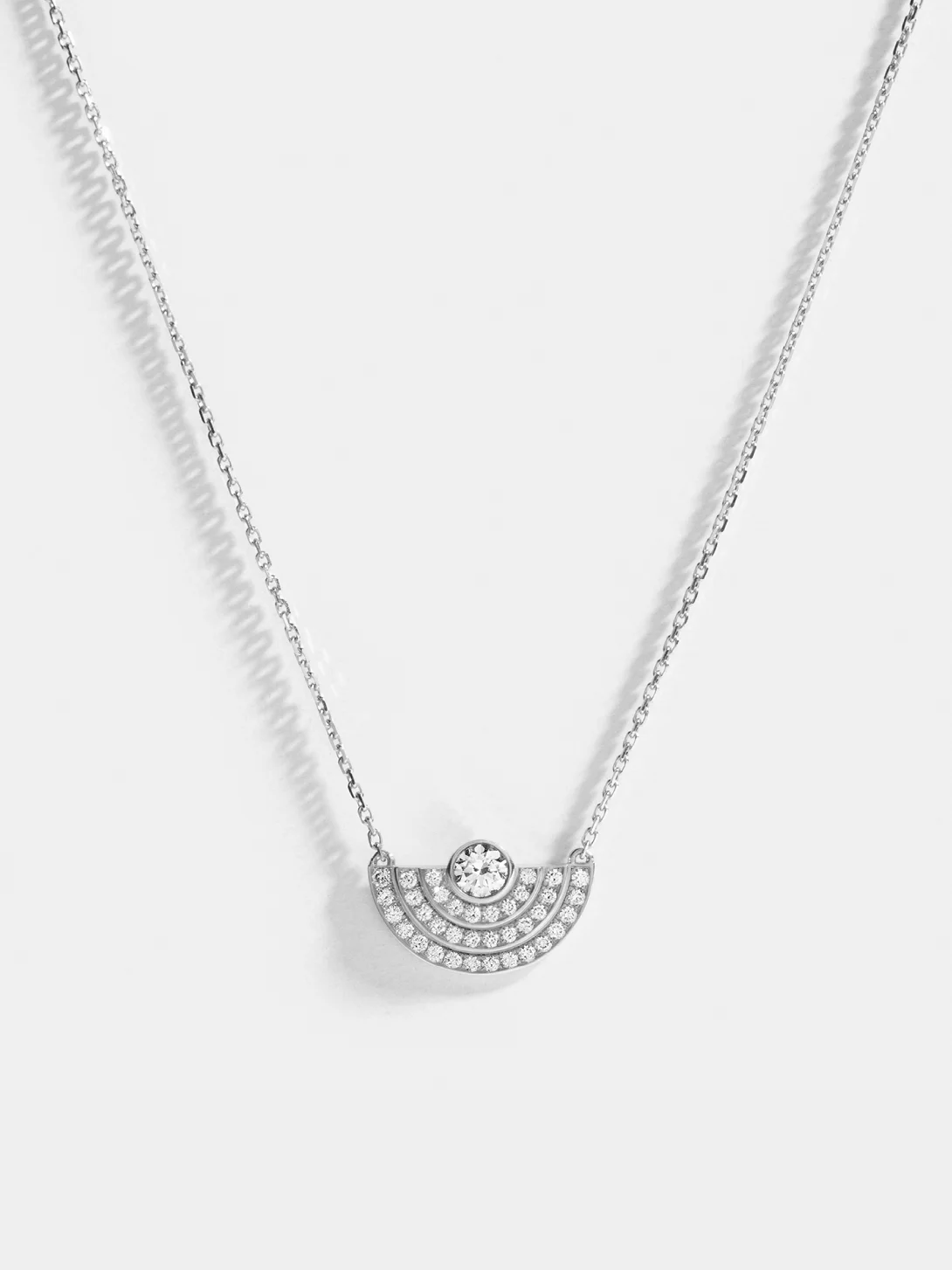 Collier Via demi-jour moyen modèle pavé